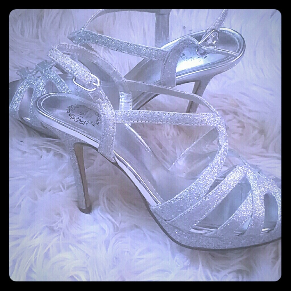 Shoes Sparkling silver heels